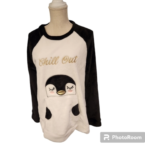 Peace Love World Tops - NWT Chill Out plush penguin colorblock sweater Loungewear